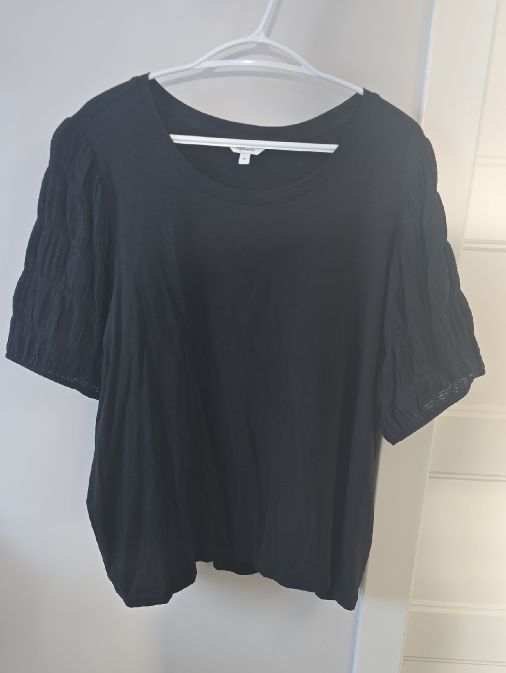Reitmans Black Short Sleeve Scoop Neck Top